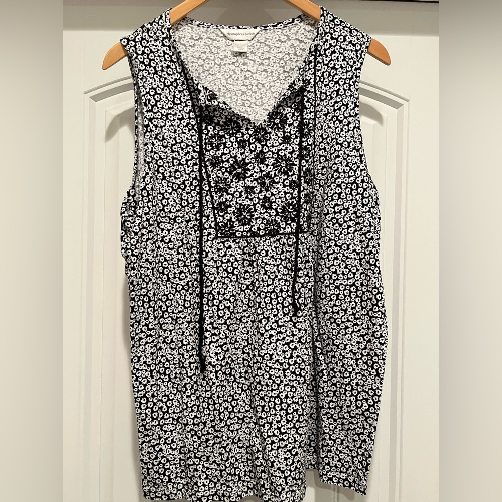 Christopher and Banks Sleeveless Top. Women’s Large